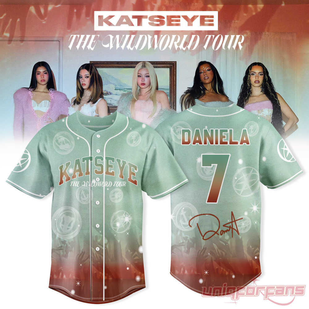 KATSEYE THE WILDWORD TOUR Exclusive Edition Jersey KATSEYE THE WILDWORD TOUR Exclusive Edition Jersey
